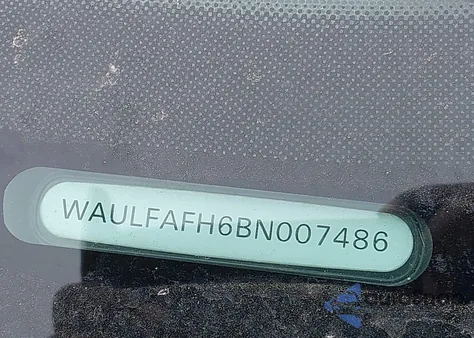 2011 Audi A5 2.0T Premium из США, поврежденный, VIN WAULFAFH6BN007486